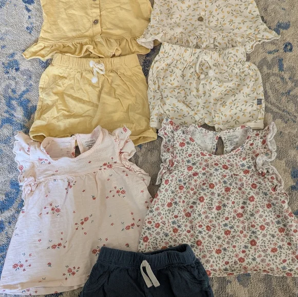 Baby Girl 18 Month Clothing Bundle - Picture 2 of 10